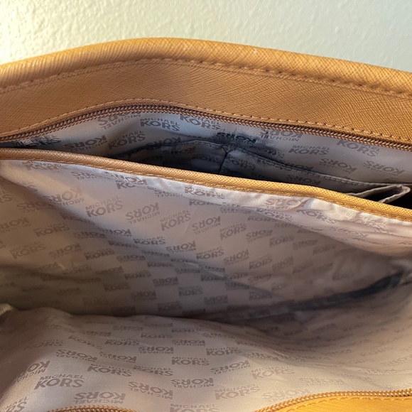 Michael Kors Laptop Bag - Picture 4 of 5